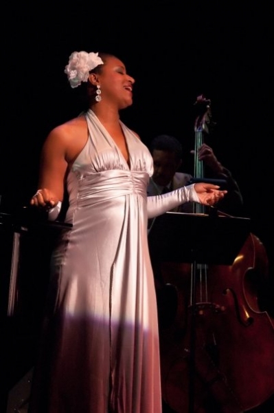 Vanessa Rubin as Billie Holiday in "Yesterdays, An Evening with Billie Holiday-Hartford Stage